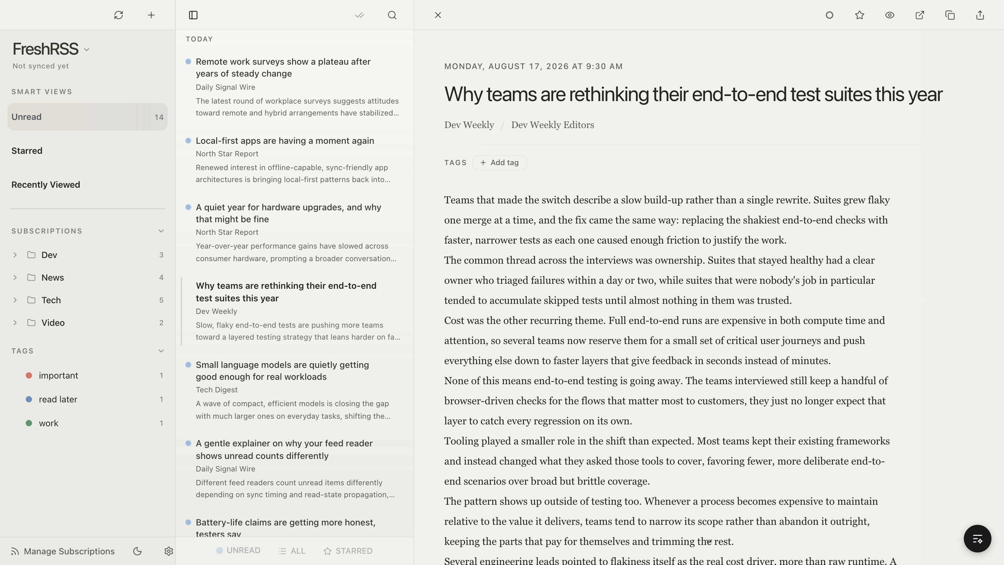 Ultra RSS Reader three-pane view: feed sidebar, article list, and reading pane